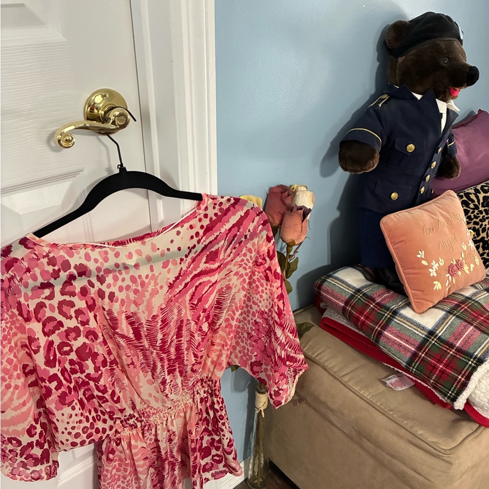 Women's Pink Patterned Top - Picture 3 of 4